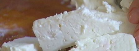 башенка из овсяных оладий, баклажана и феты. Шаг 9