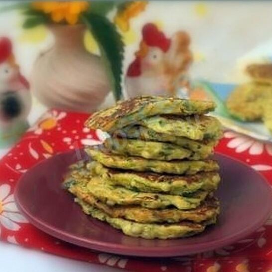 Рецепт кабачковые оладушки с сыром