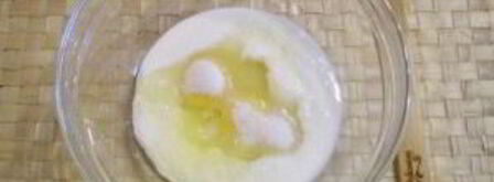 оладушки на кефире. Шаг 2