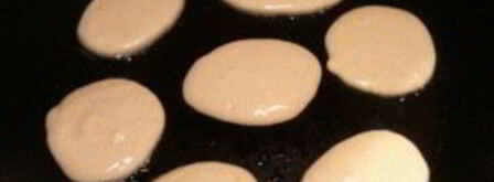 оладушки на кислом молоке. Шаг 4