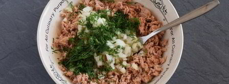 оладьи из рыбных консервов. Шаг 7