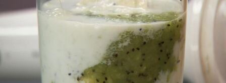 оладьи с киви и клубничным кремом. Шаг 3