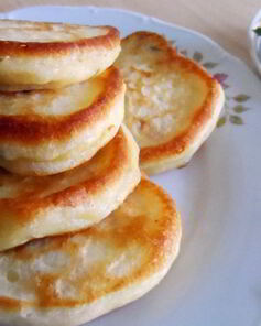 Оладьи с сыром и колбасой