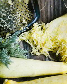 Простые оладьи из кабачков