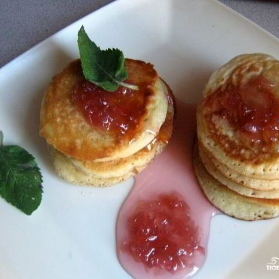 Рецепт пышные оладушки на кислом молоке