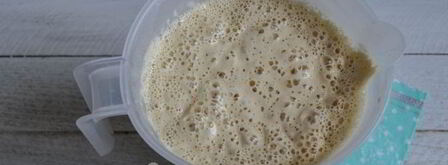 пышные оладьи на кефире и дрожжах. Шаг 9