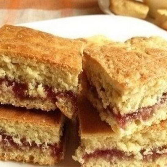 Рецепт домашнее печенье на кефире с вареньем