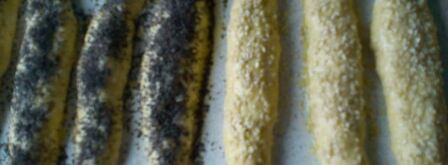 рогалики с маком и кунжутом. Шаг 6