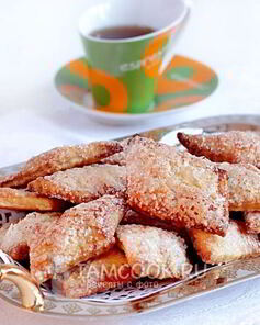 Слоеное печенье в сахаре