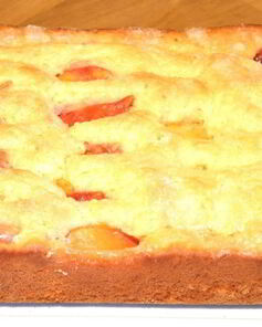 Безумно вкусный и простой пирог с фруктами