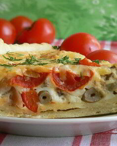 Киш с копченой курицей и грибами