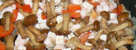 киш с копченой курицей и грибами. Шаг 4