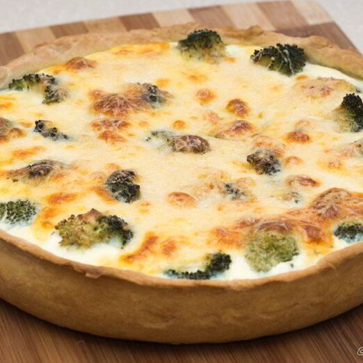 Киш с курицей и брокколи