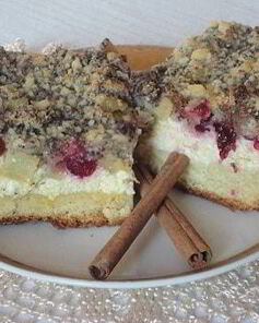 Обсыпной пирог с ревенем