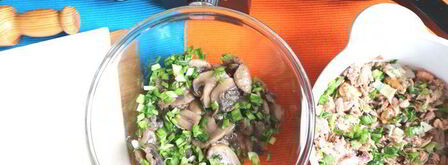 пирог-улитка с грибами и тунцом. Шаг 2