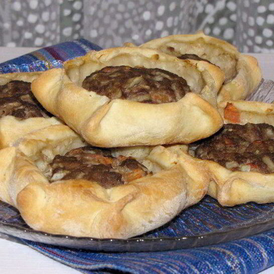 Рецепт арабские открытые пирожки с мясом