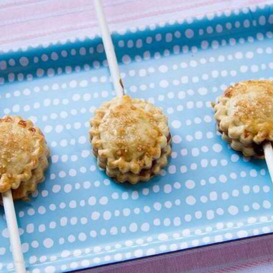 Рецепт мини-пирожки на палочке