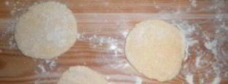 пирожки без дрожжей на сковороде. Шаг 5