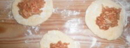 пирожки без дрожжей на сковороде. Шаг 6