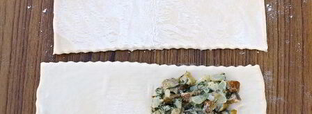 пирожки с грибами из слоеного теста. Шаг 10