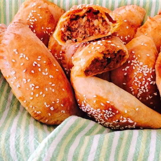 Рецепт пирожки с мясом, булгуром и сулугуни