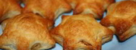 пирожки с рыбой из слоеного теста. Шаг 11