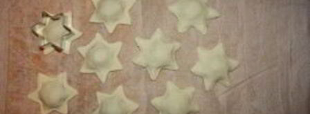 пирожки с рыбой из слоеного теста. Шаг 8