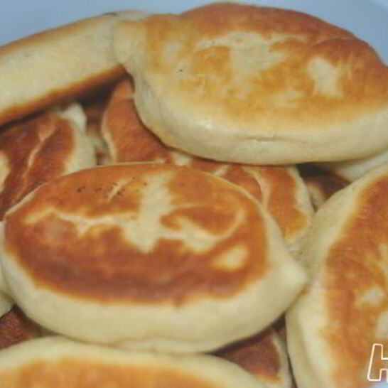 Рецепт пирожки с ветчинной, сыром и зеленью