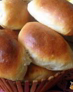 Пирожки с зеленым луком и яйцом