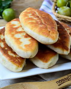 Пирожки со сливой на сковороде