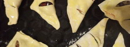 слоеные пирожки с вишнево-кокосовой начинкой. Шаг 5