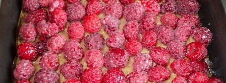 пирожное малина на снегу. Шаг 5