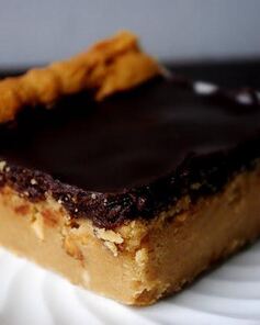 Пирожные с шоколадно-сливочной глазурью