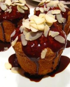 Сливочные пирожные с шоколадом