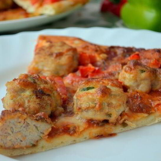 Рецепт итальянская пицца с острыми куриными фрикадельками