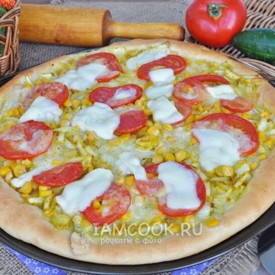 Рецепт луковая пицца с кукурузой и моцареллой