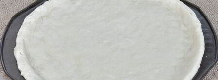 луковая пицца с кукурузой и моцареллой. Шаг 10