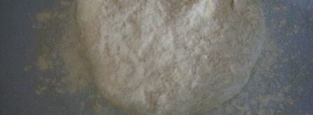 пицца с карамелизированным луком и яблоками. Шаг 2