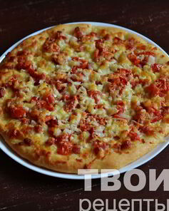 Пицца с колбасой