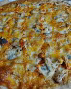 Пицца с курицей