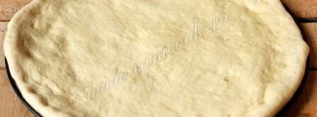 пицца с сосисками и помидорами. Шаг 4