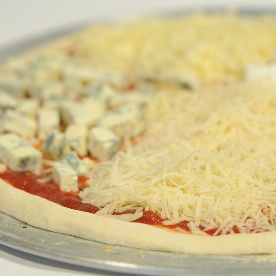 Рецепт пицца три сыра