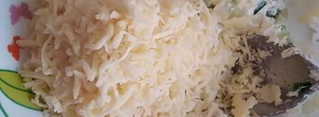 закрытая пицца с курицей и чесноком. Шаг 4