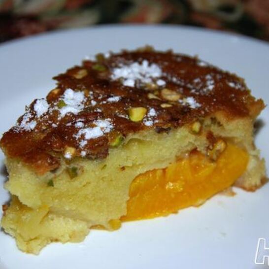 Рецепт фисташковая шарлотка с персиками