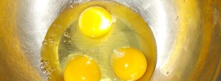 фисташковая шарлотка с персиками. Шаг 2