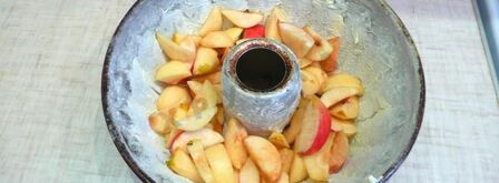 пирог шарлотка с грушей. Шаг 6