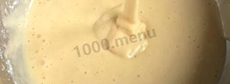 шарлотка на молоке с яблоками. Шаг 5