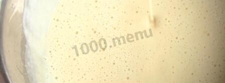 шарлотка на молоке с яблоками. Шаг 7