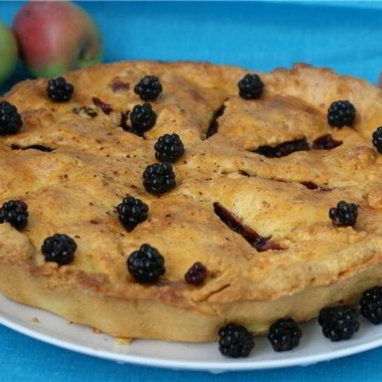 Рецепт шарлотка с ежевикой