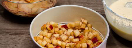 шарлотка с розами из яблок. Шаг 12